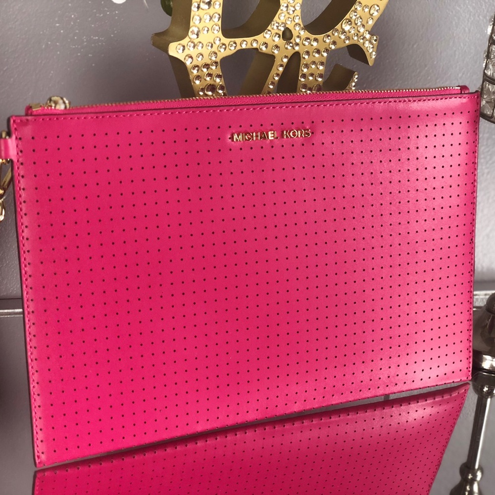 Michael Kors Pink Leather Clutch Wristlet - Picture 3 of 6